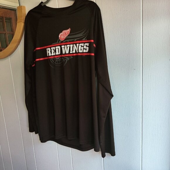 Redwings Licensed Jersey in Black & Red Jersey. SzXL, Polyester. Great graphics - Picture 3 of 7